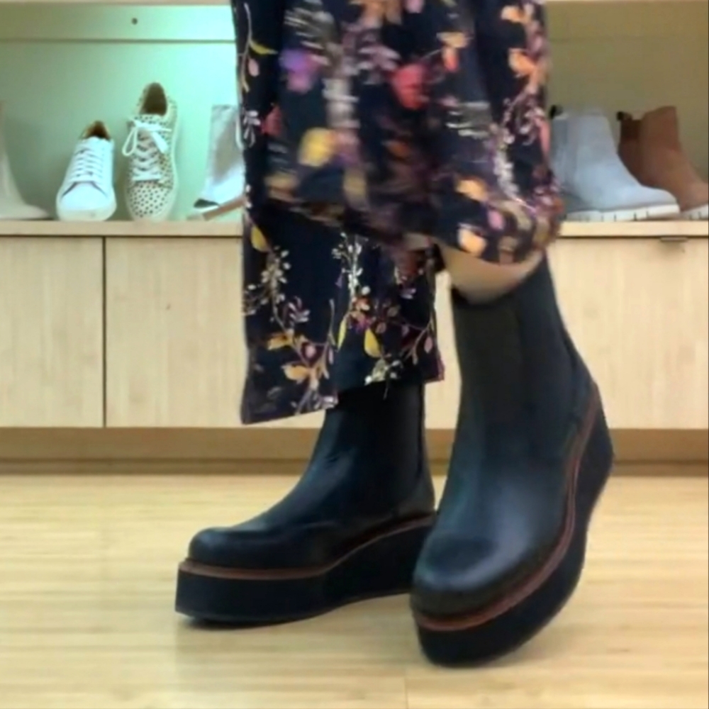 Diba True She Nah - Black size 9